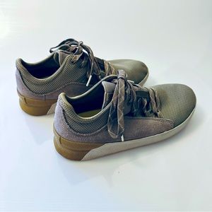 Sorel Women's Out N About Low Top Waterproof Green Sneaker NL4090-365 Size 8.5